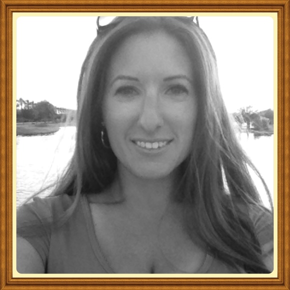 Meet your Posher, Alison - Picture 1 of 1
